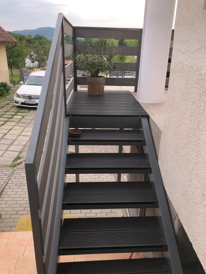 Pupos Apartman ซิกลีเก็ต ภายนอก รูปภาพ