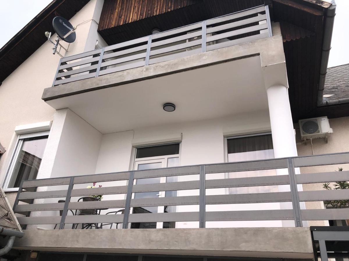 Pupos Apartman ซิกลีเก็ต ภายนอก รูปภาพ